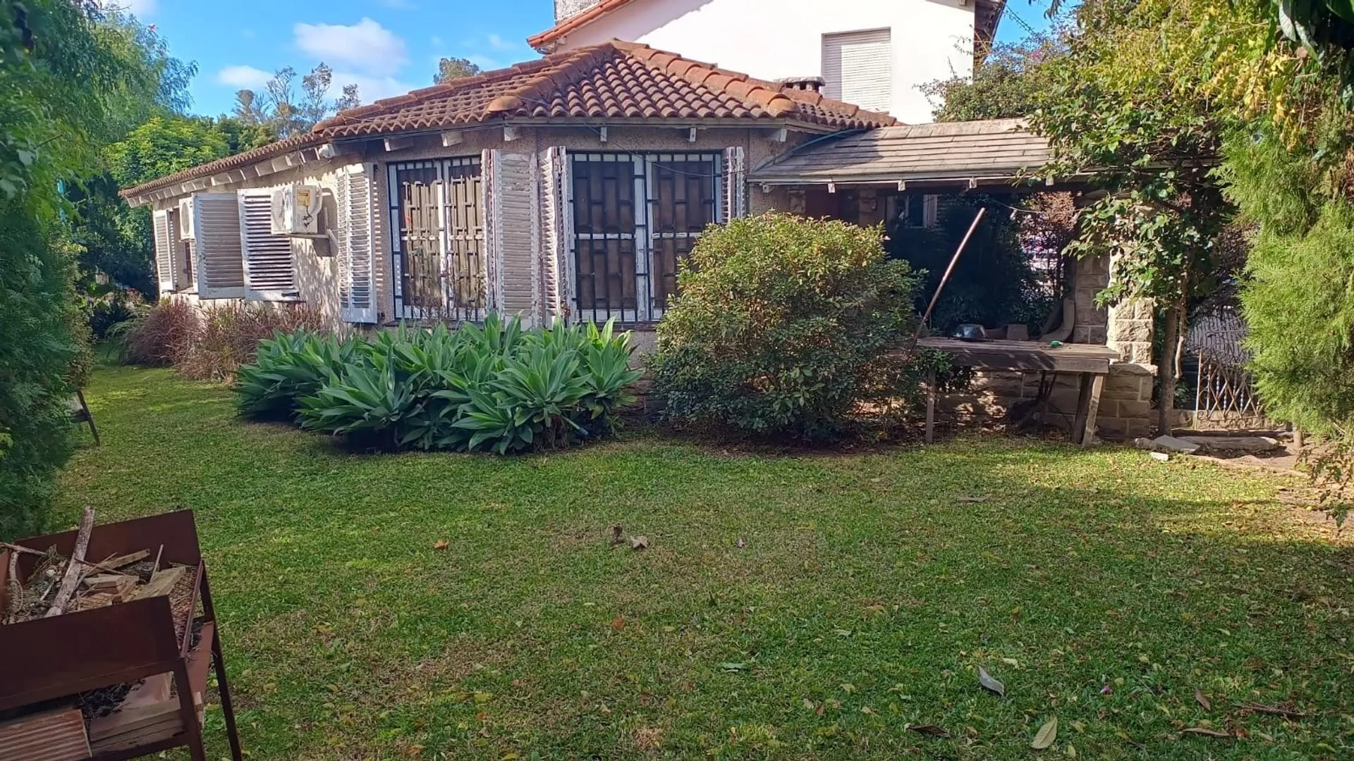 Casa en exclusivo  Barrio Parque en Villa Urquiza