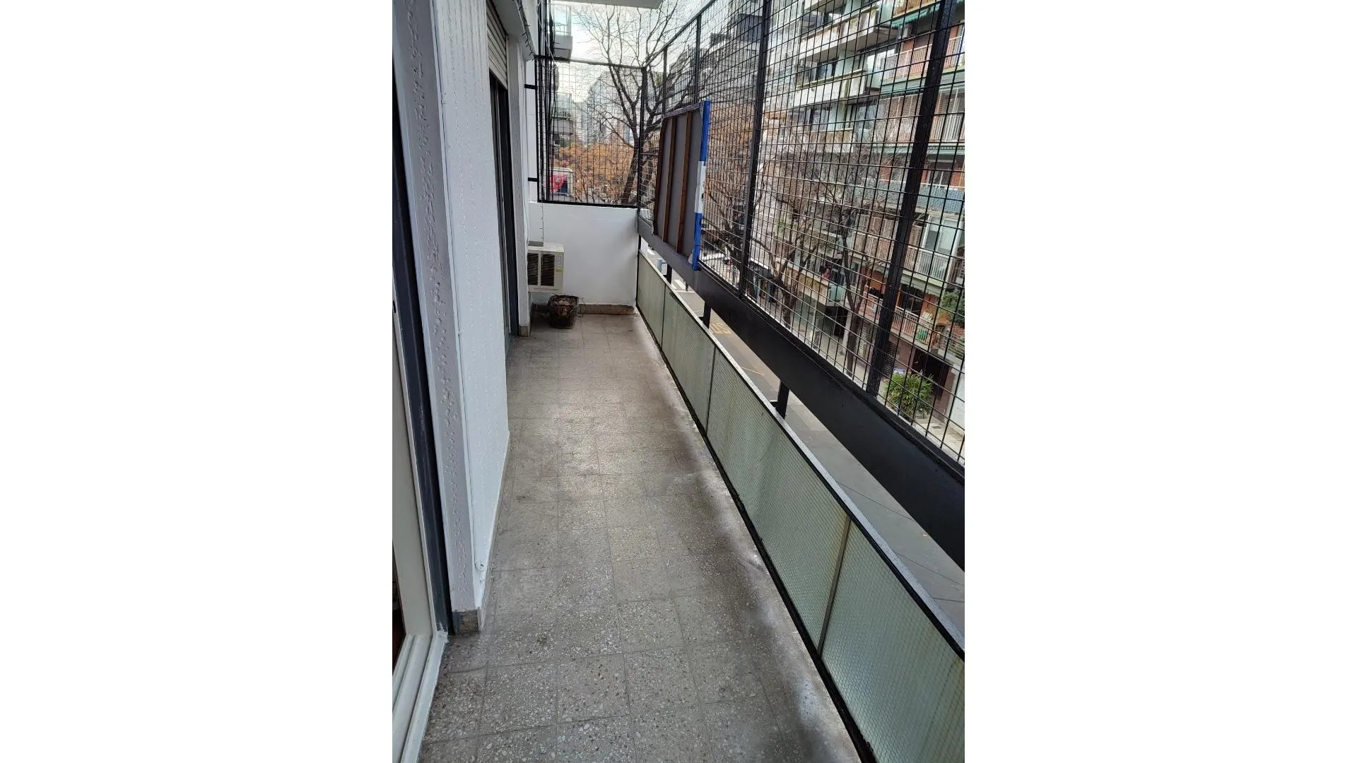 DEPARTAMENTO DE DOS AMBIENTES CON BALCON AL FRENTE