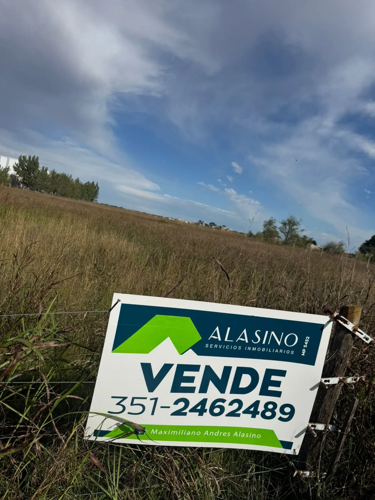 VENDO 2 LOTES DE 770 MTS2 – SOBRE AUTOVÍA EN EL INGRESO A RÍO 3°!