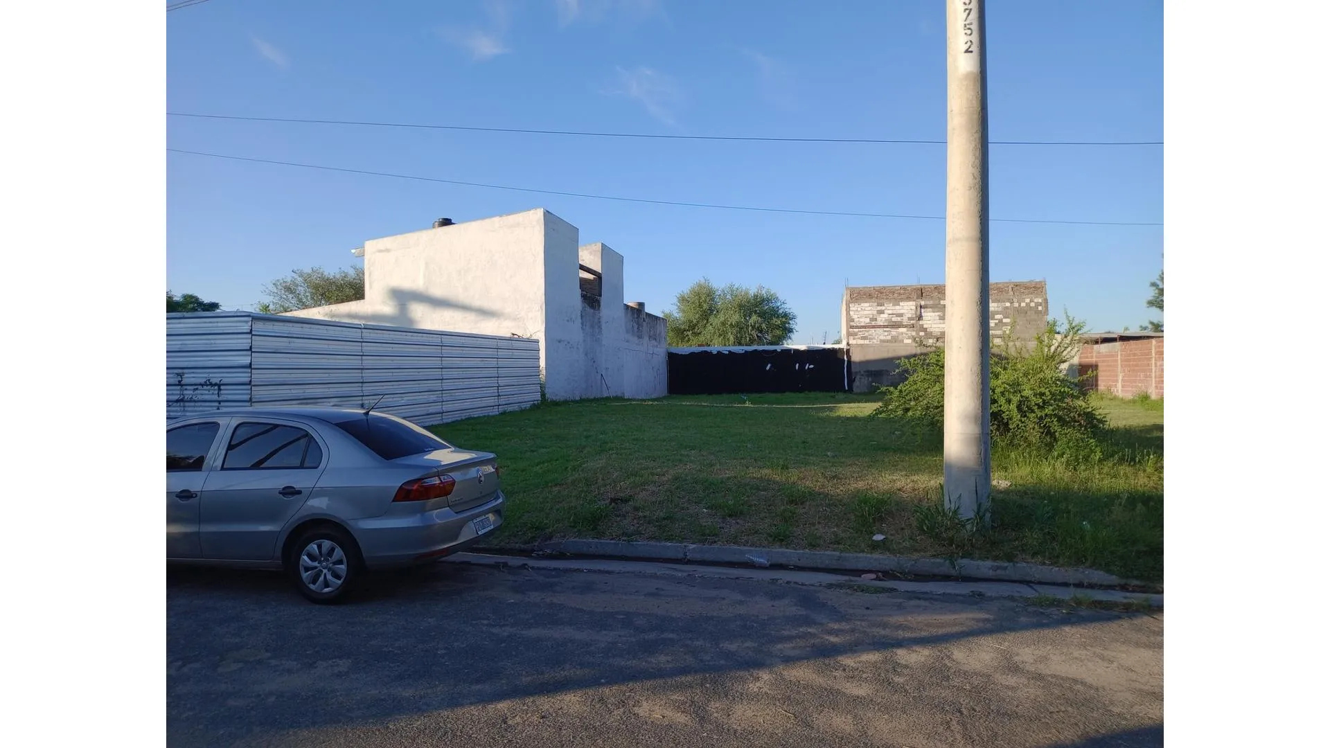 SE VENDE LOTE A PRECIO INIGUALABLE, 1 CUADRA JARDIN BOTANICO
