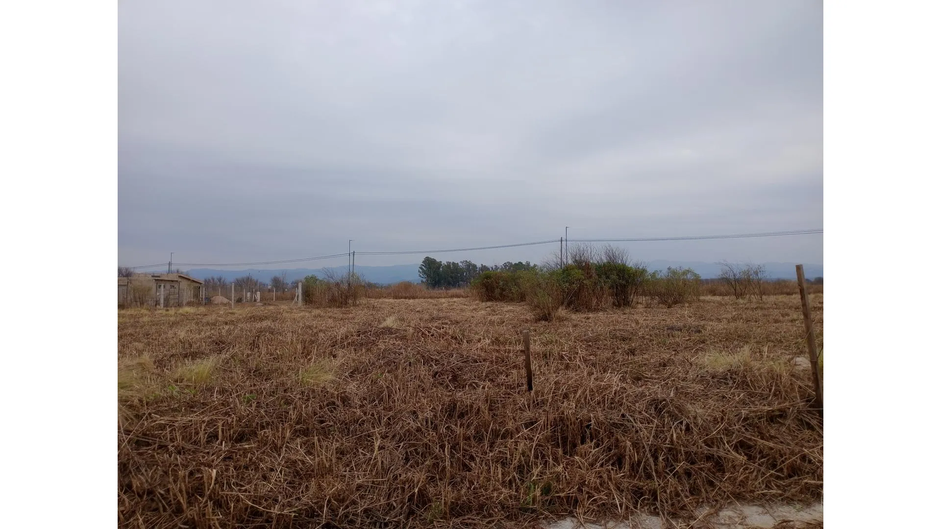 SE VENDE LOTE 552M2, SERVICIOS COMPLETOS, SEGURIDAD Y VISTA!