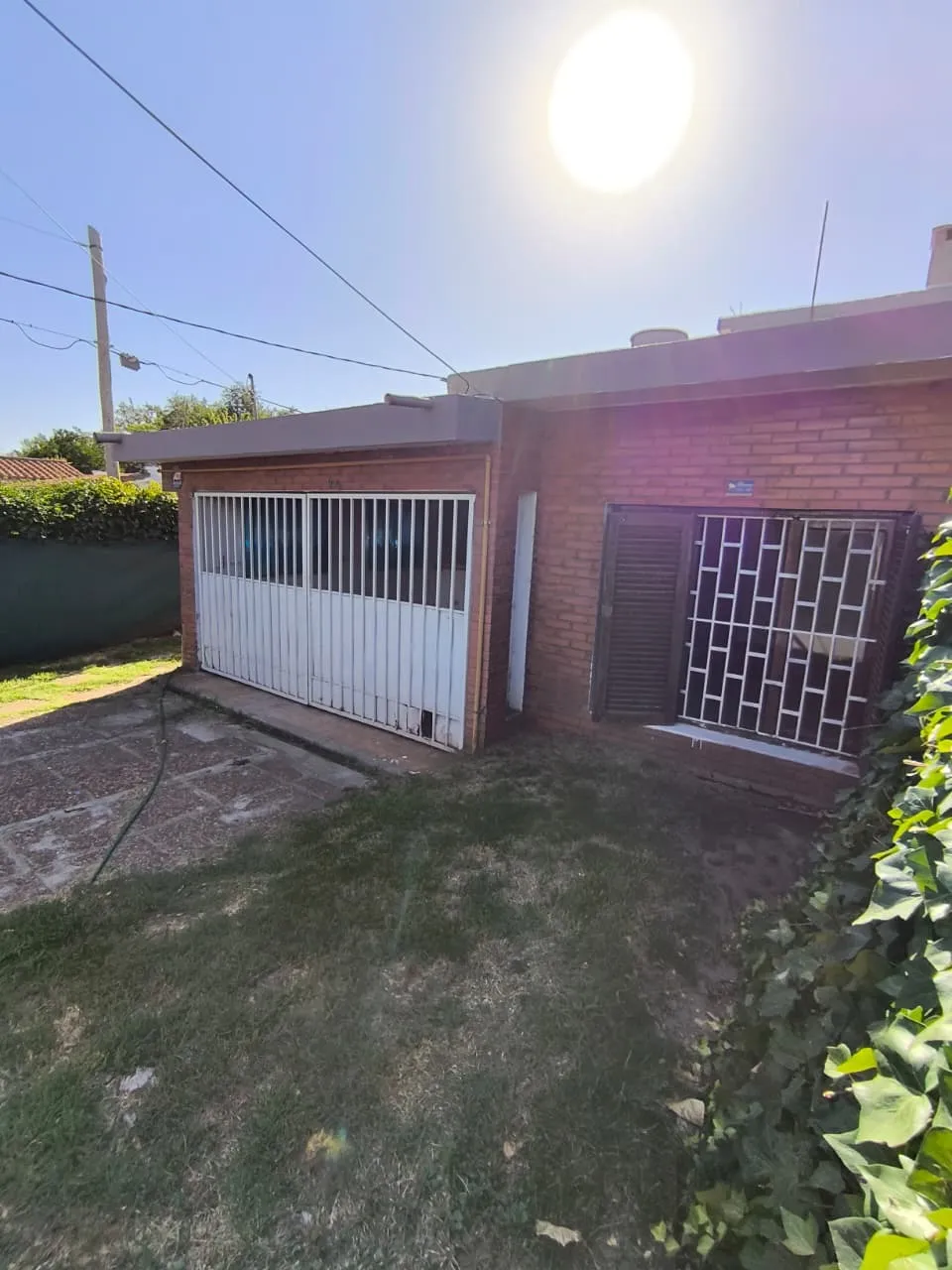 casa en venta villa allende centro - 2 dormitorios y piscina