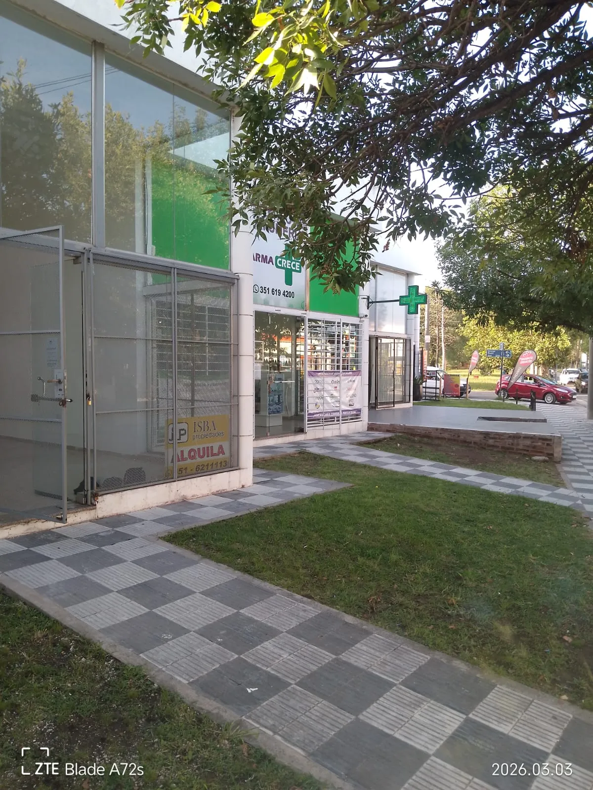 LOCAL COMERCIAL