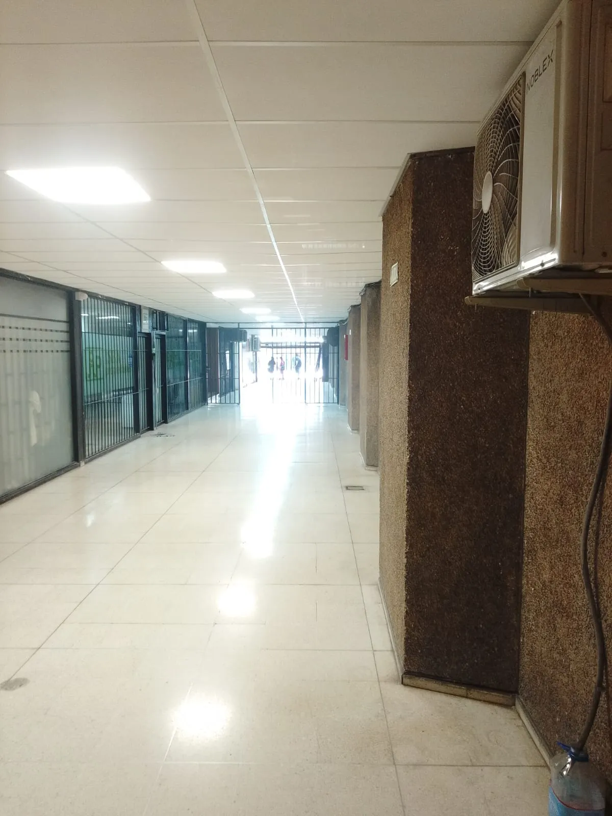 Local / Oficina en fondo de edificio | 110 m² | 5 oficinas + salón | Ideal profe