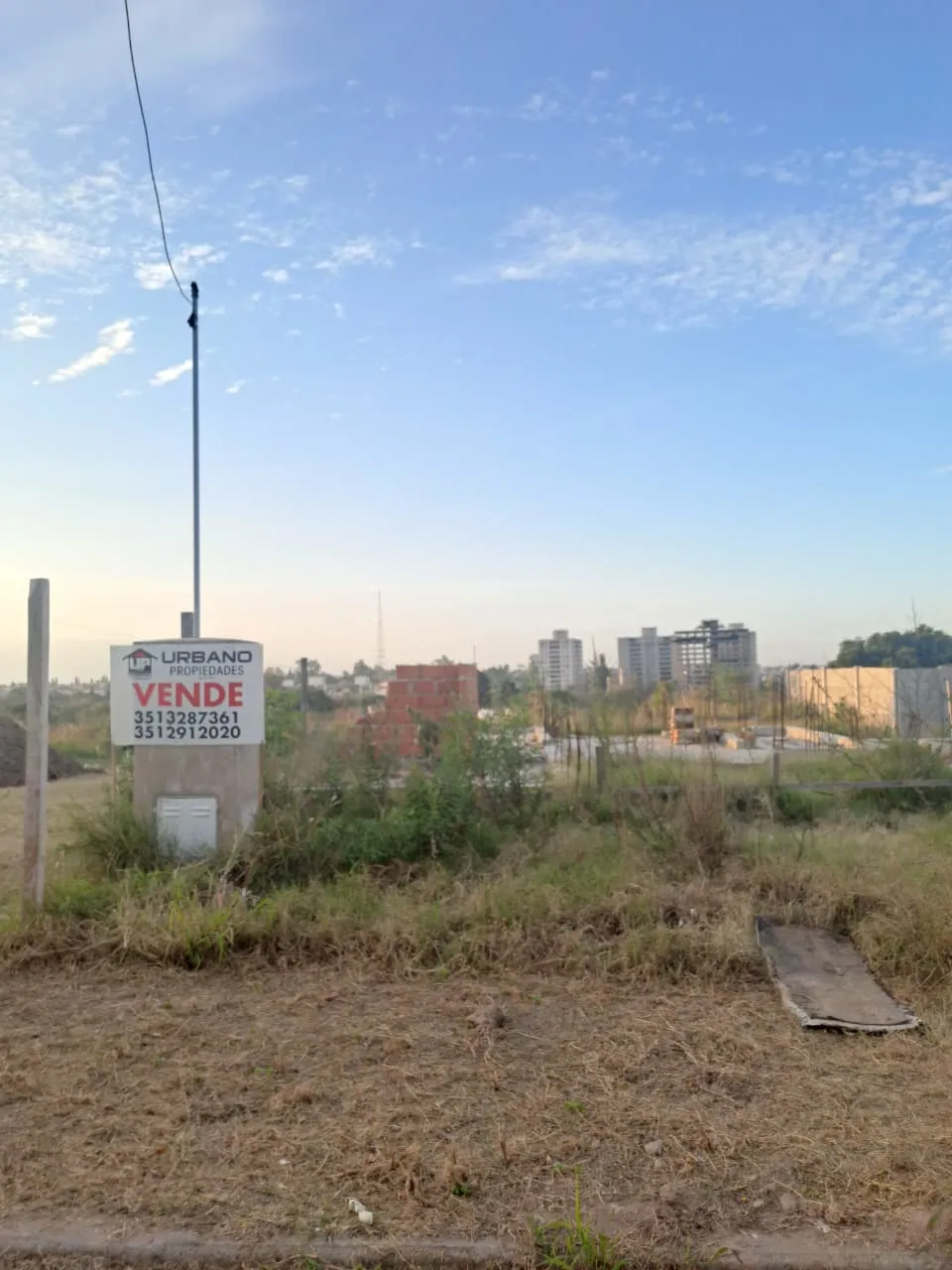 Venta Terreno 319 m² con Anteproyecto Dúplex B° San Salvador cercano Av. Colón