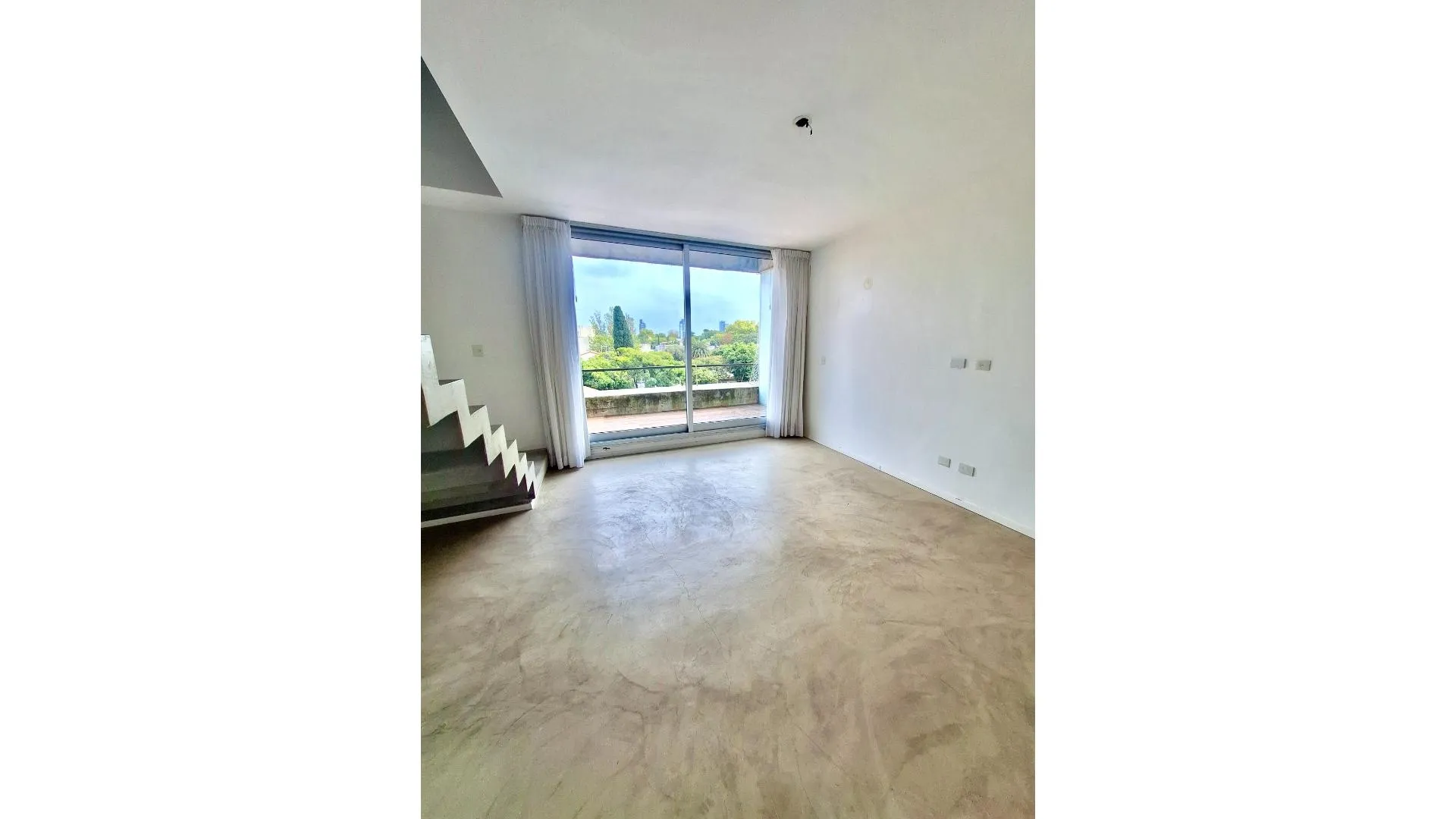 Venta Departamento Duplex 2 Amb. c/Balcón+cochera La Lucila