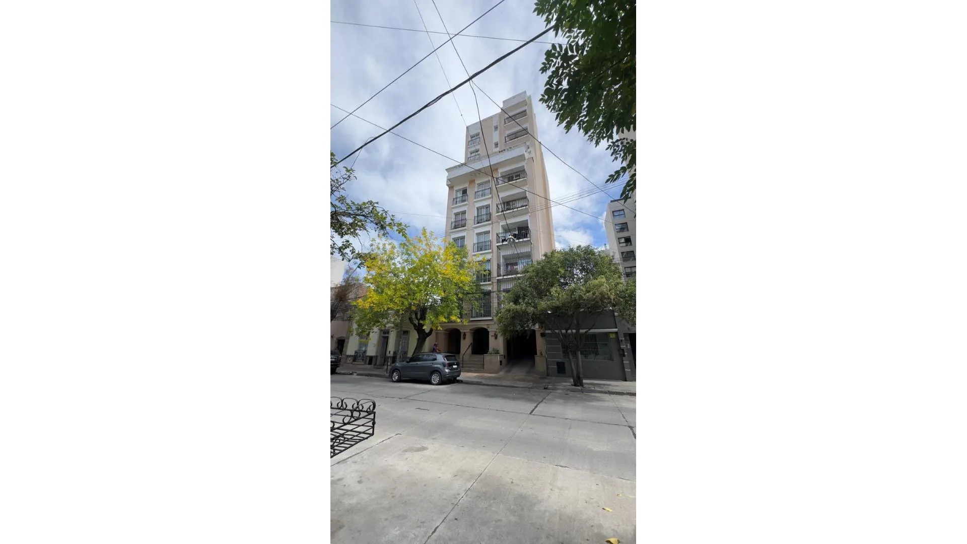 Exc depto 2 dorm vta gge/bcon/2 baños Dean Funes 825