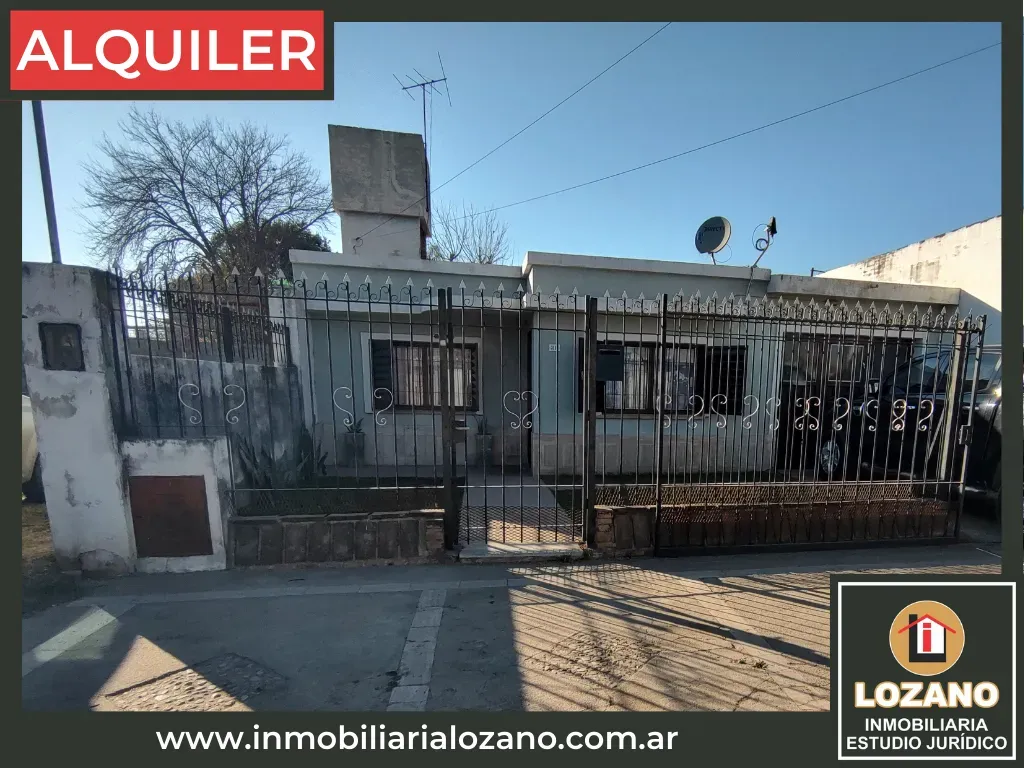Casa en Venta de 2 Dormitorios + Departamento + Terreno