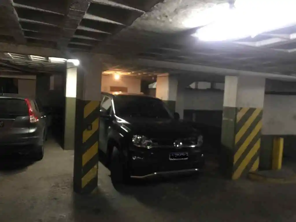 Alquiler Cochera Nueva Cordoba metros Plaza España amplia comoda seguridad
