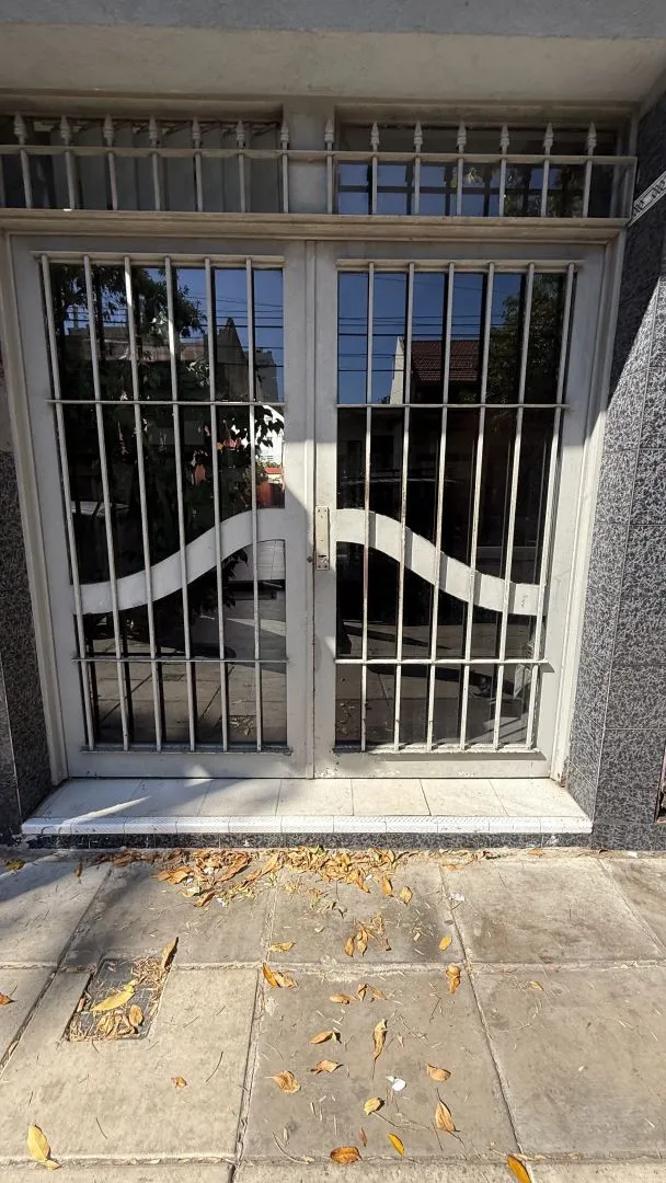 PH o Departamento Tipo Casa sin Expensas con Patio permuta acepta menor valor