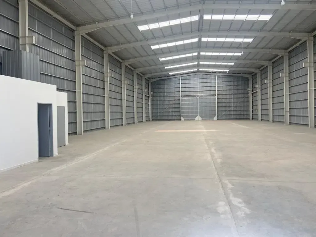 POLO 52  ALQUILER GALPÓN 2240M2 USO INDUSTRIAL C/ SPRINKLER