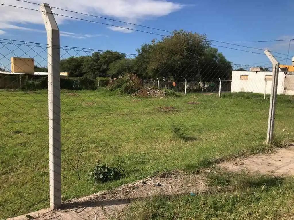 LOTE A LA VENTA EN VILLA ALLENDE APTO 9/10 UNIDADES – BARRIO LOMAS SUR