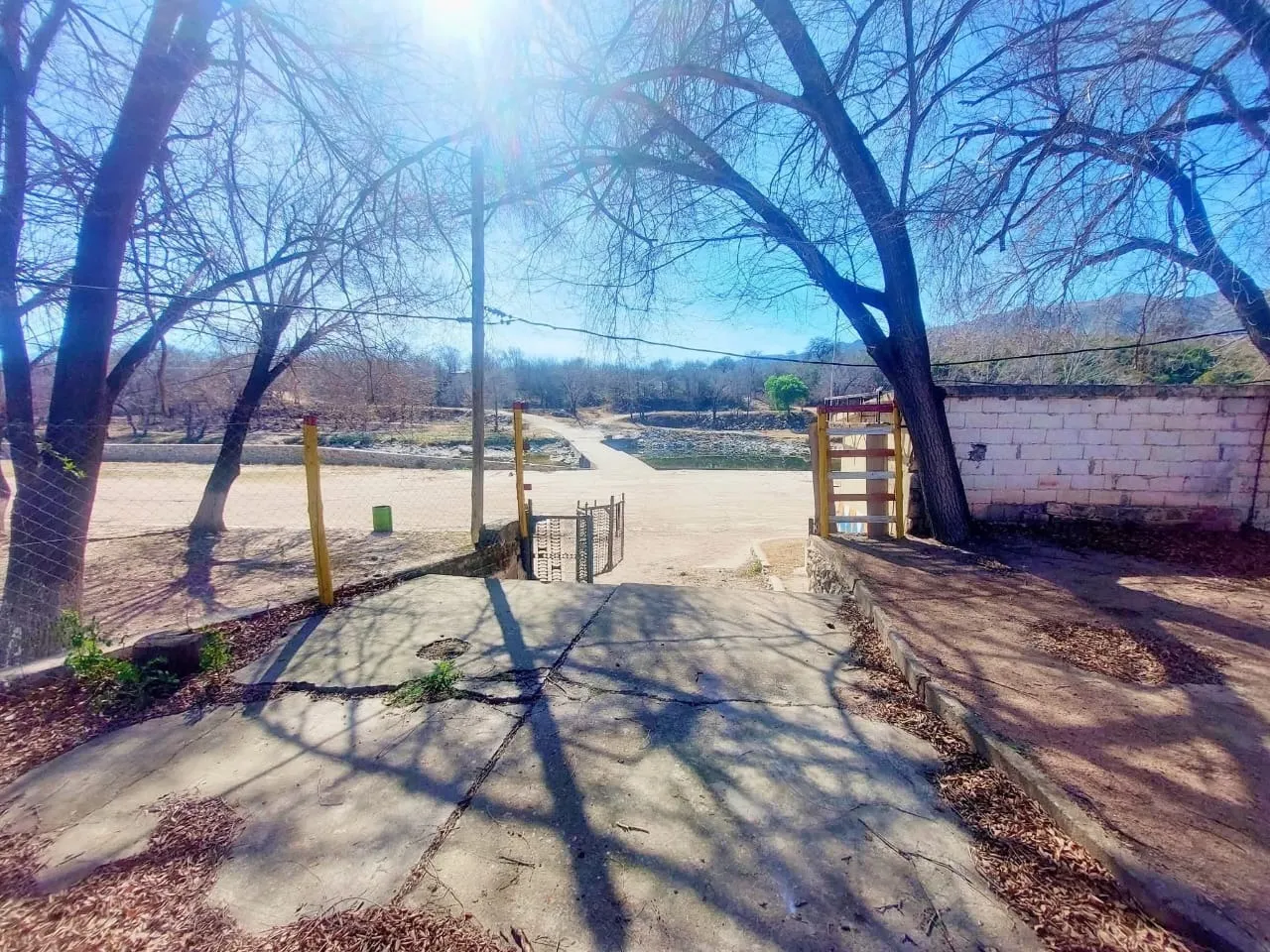 TERRENO EN VENTA EN BIALET MASSÉ CON VISTA A LAS SIERRAS AL LADO DEL RÍO COSQUIN. TE133
