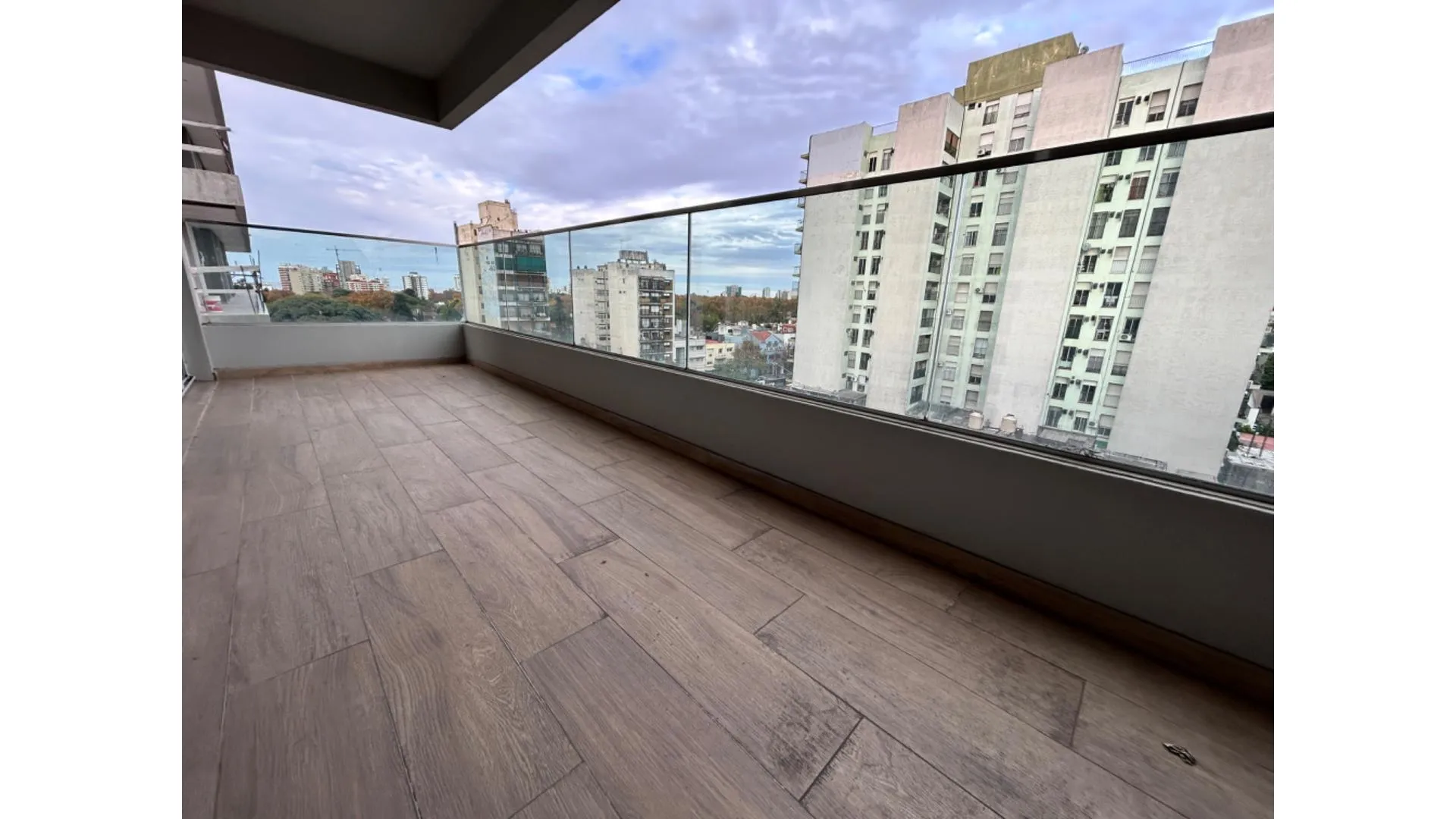 Duplex de categoría con vista panorámica a toda la ciudad
