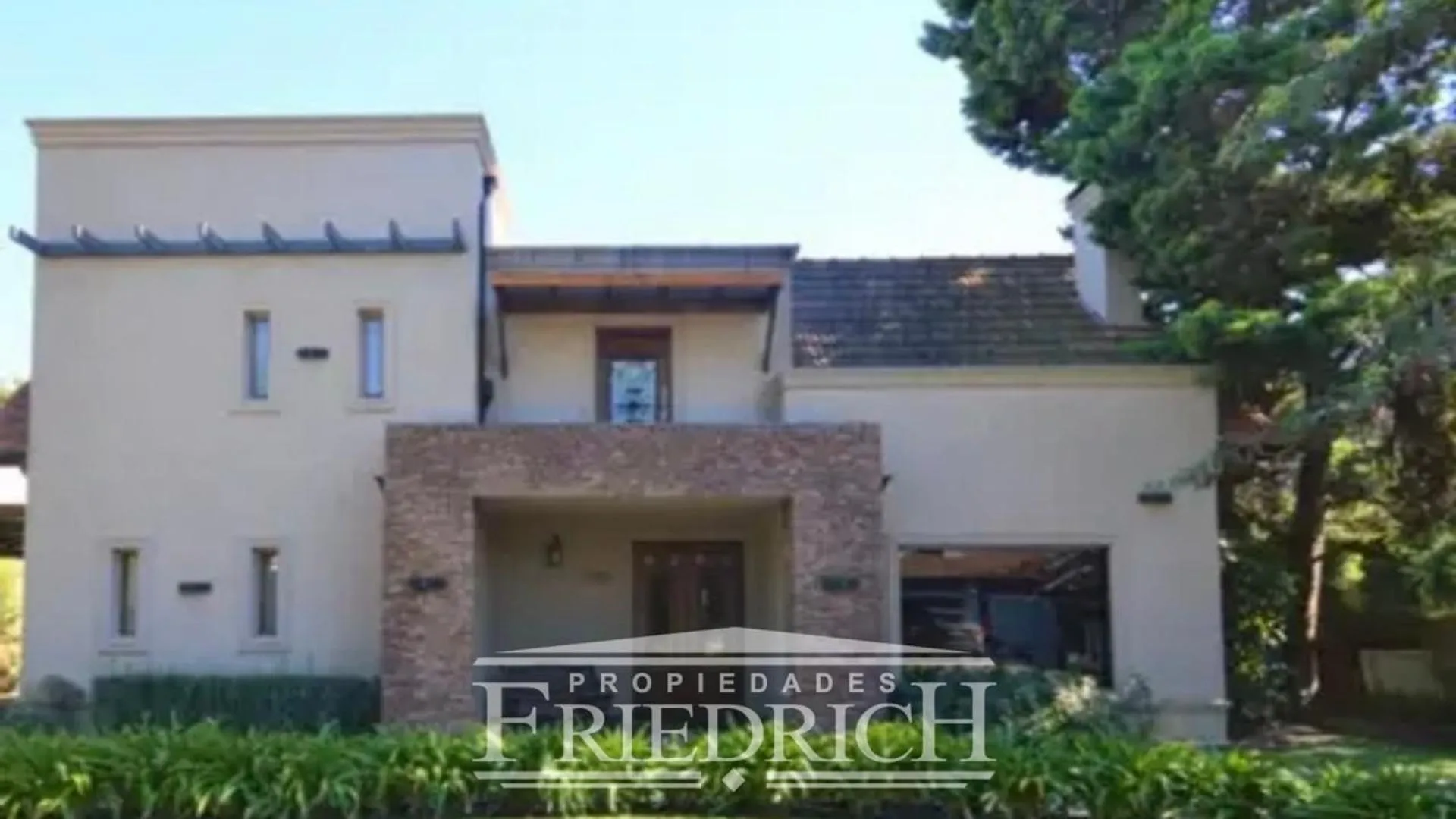 Casa en venta - Country Club Banco Provincia