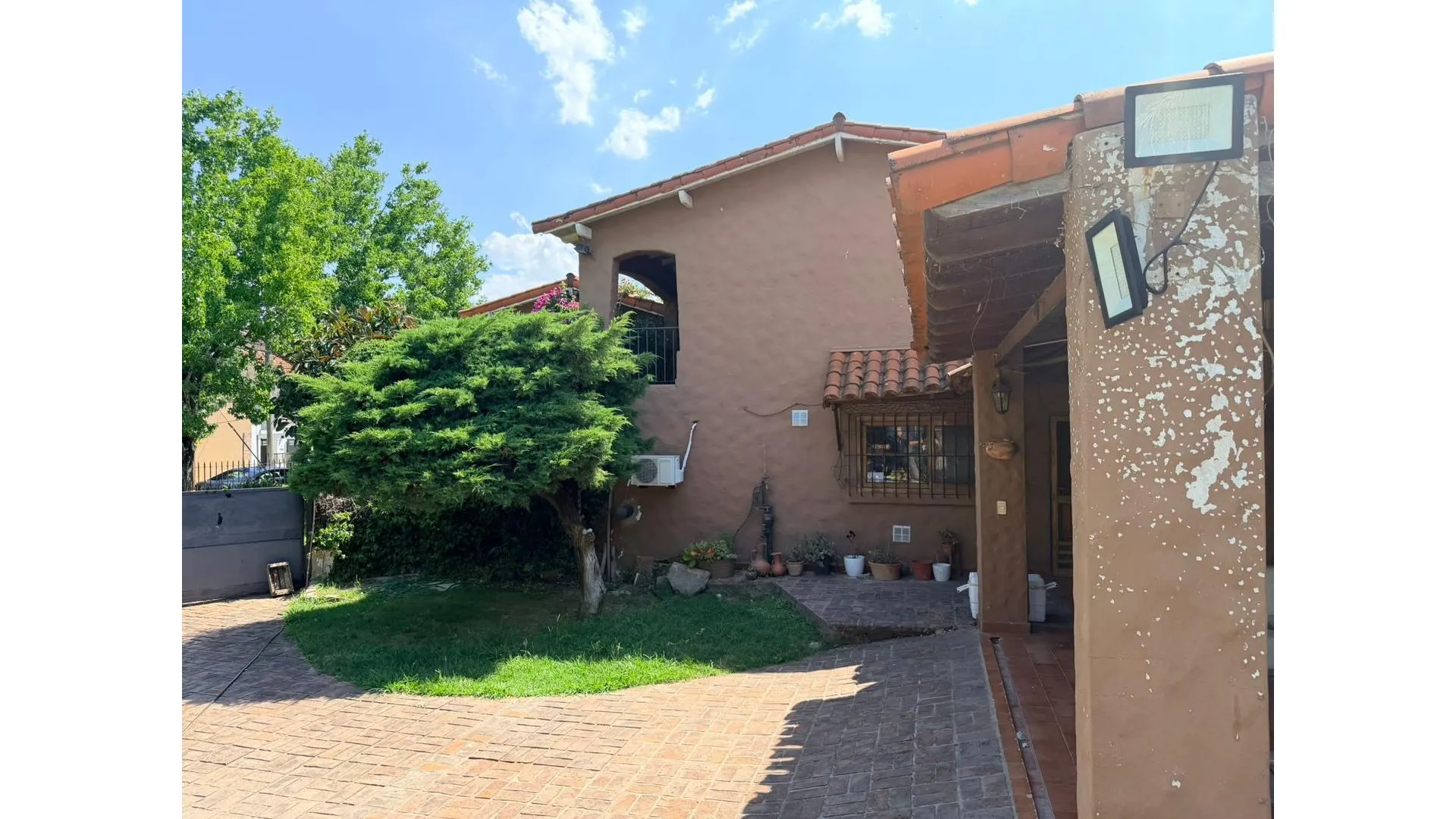3 terrenos con casa, ideal desarrollo