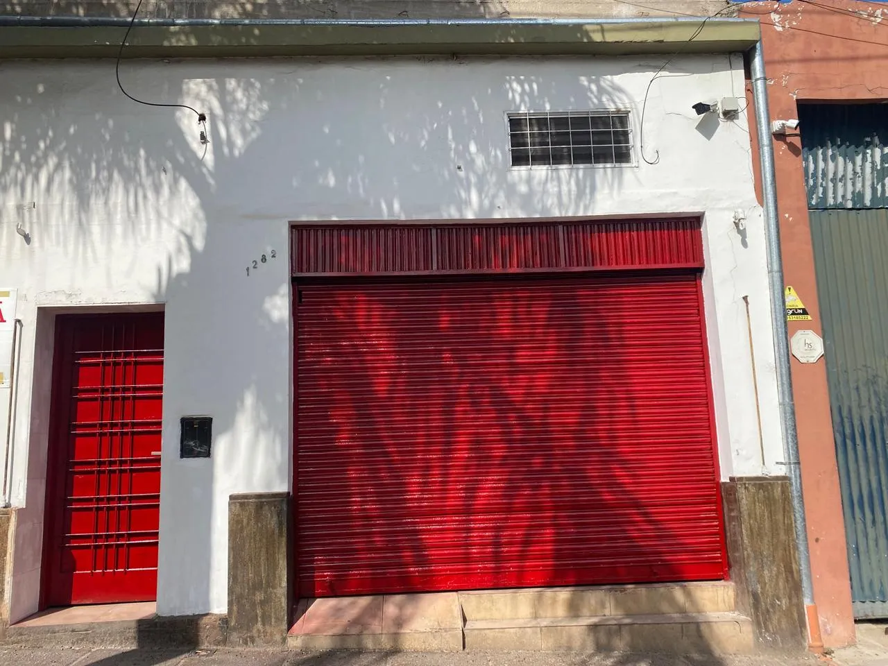 Alquiler Local Comercial Av Juan. B Justo