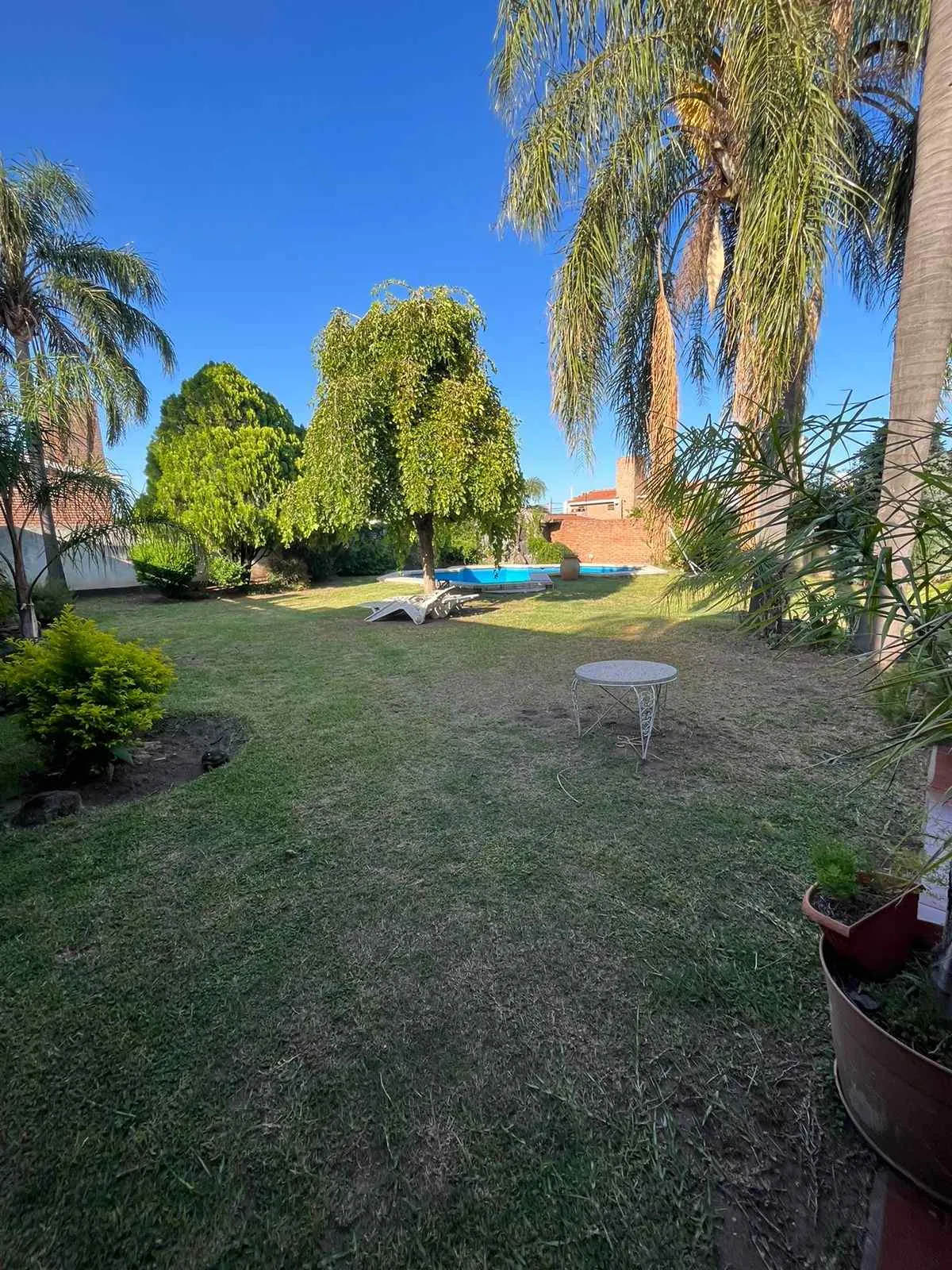 LOTE VENTA SAN SALVADOR 268 m2 apto 2 ph 11 mts de frente CON PISCINA