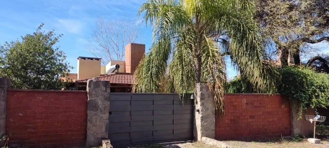 CASA A LA VENTA EN UNQUILLO – BARRIO RESIDENCIAL ANEXO