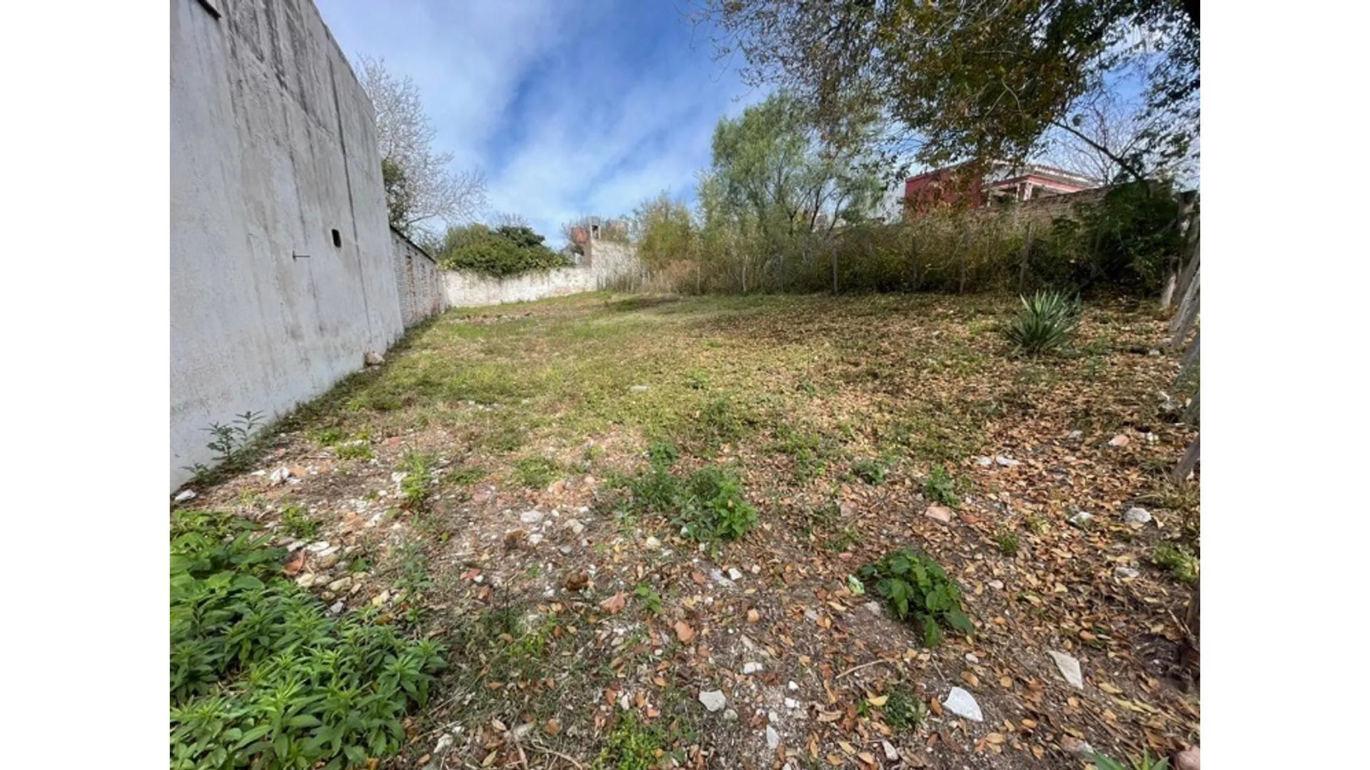 TERRENO CON ESCRITURA CERCA DEL BALNEARIO CENTRAL
