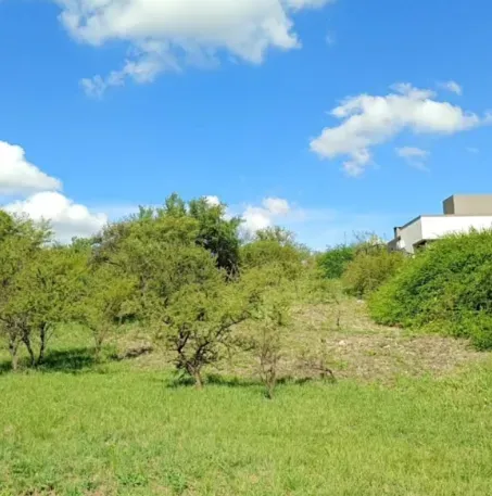 LOTE con VISTA A LAS SIERRAS en VILLA LOS AROMOS - Con escritura inmediata!!