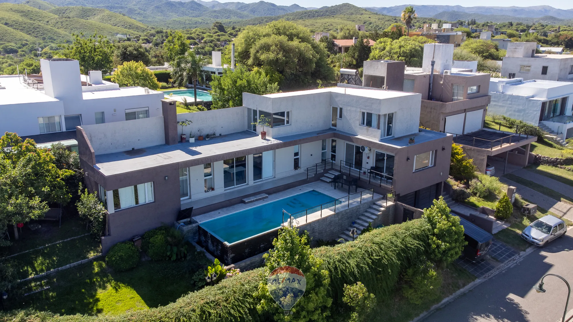 VENTA CASA TERRAZAS DE VILLA ALLENDE 4 DORM