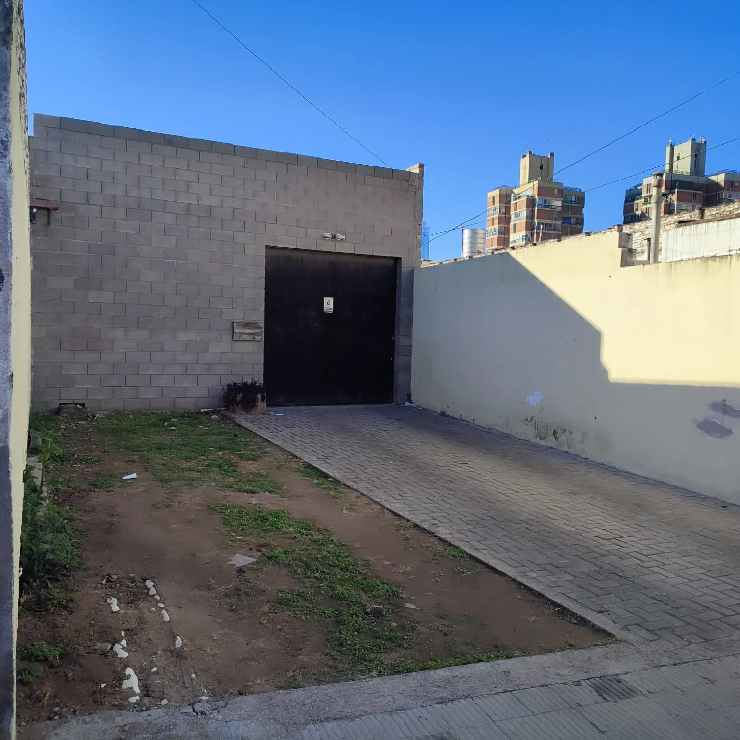 VENTA GALPÓN  COCHERA  B PROVIDENCIA  ¡EXCELENTE UBICACIÓN Y POTENCIAL DE RENTA!