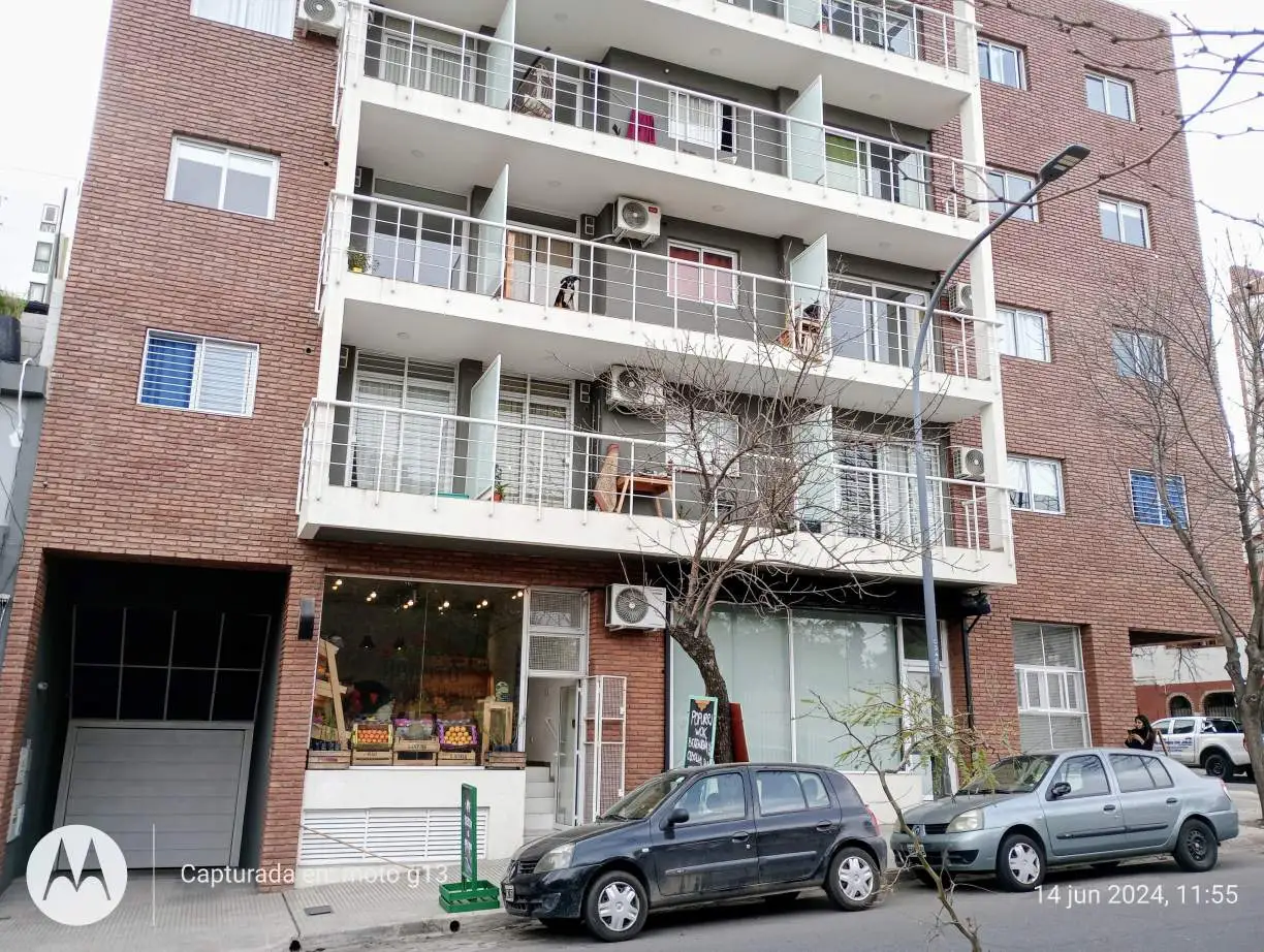Cochera en edificio nuevo Ciudad Universitaria