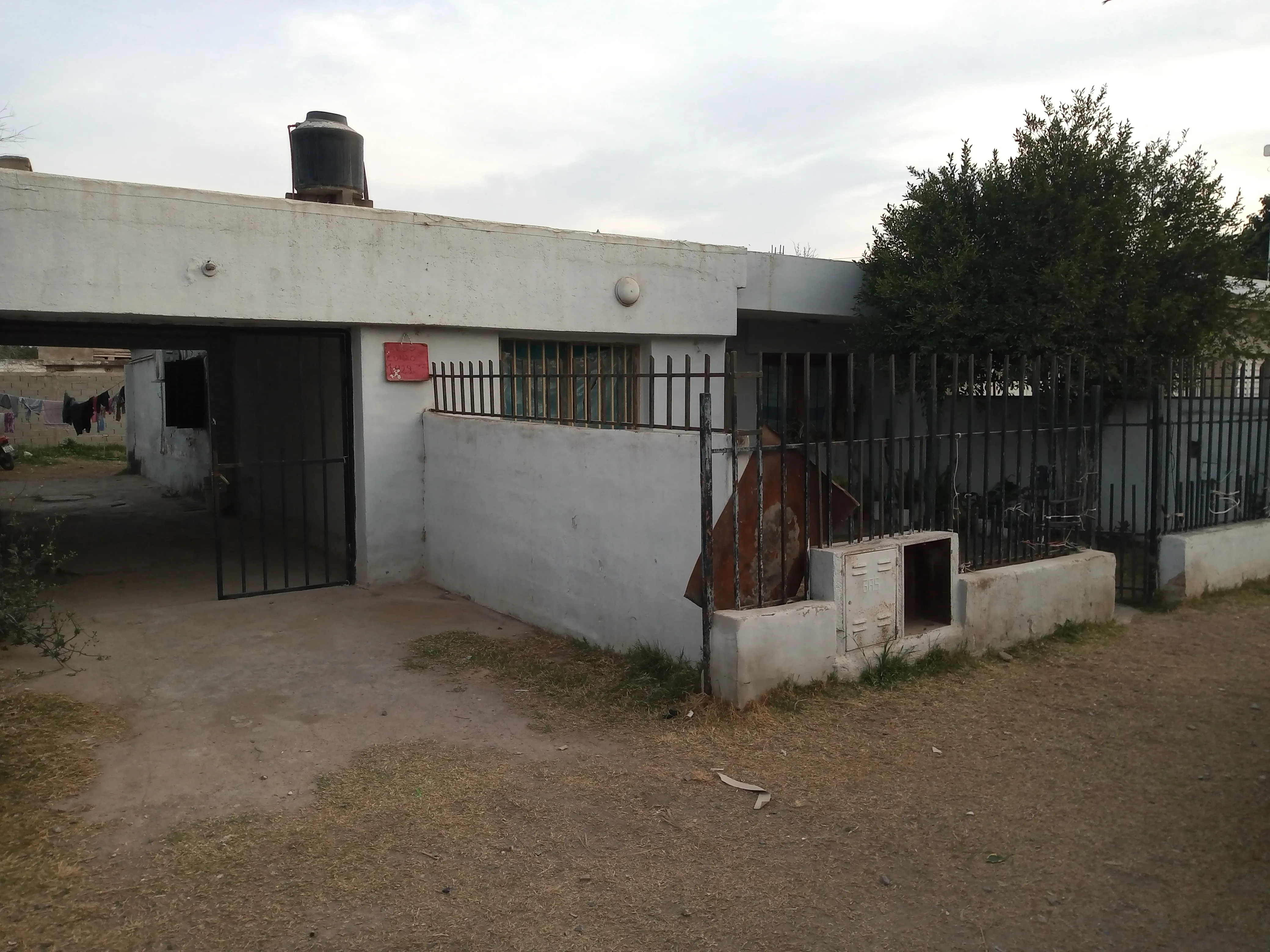 CASA + DEPARTAMENTO- OPORTUNIDAD de INVERSIÓN !!!