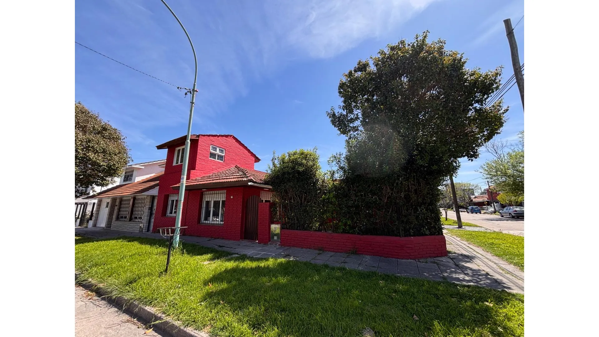 Casa 4 Ambientes en PH con Cochera Parque Luro