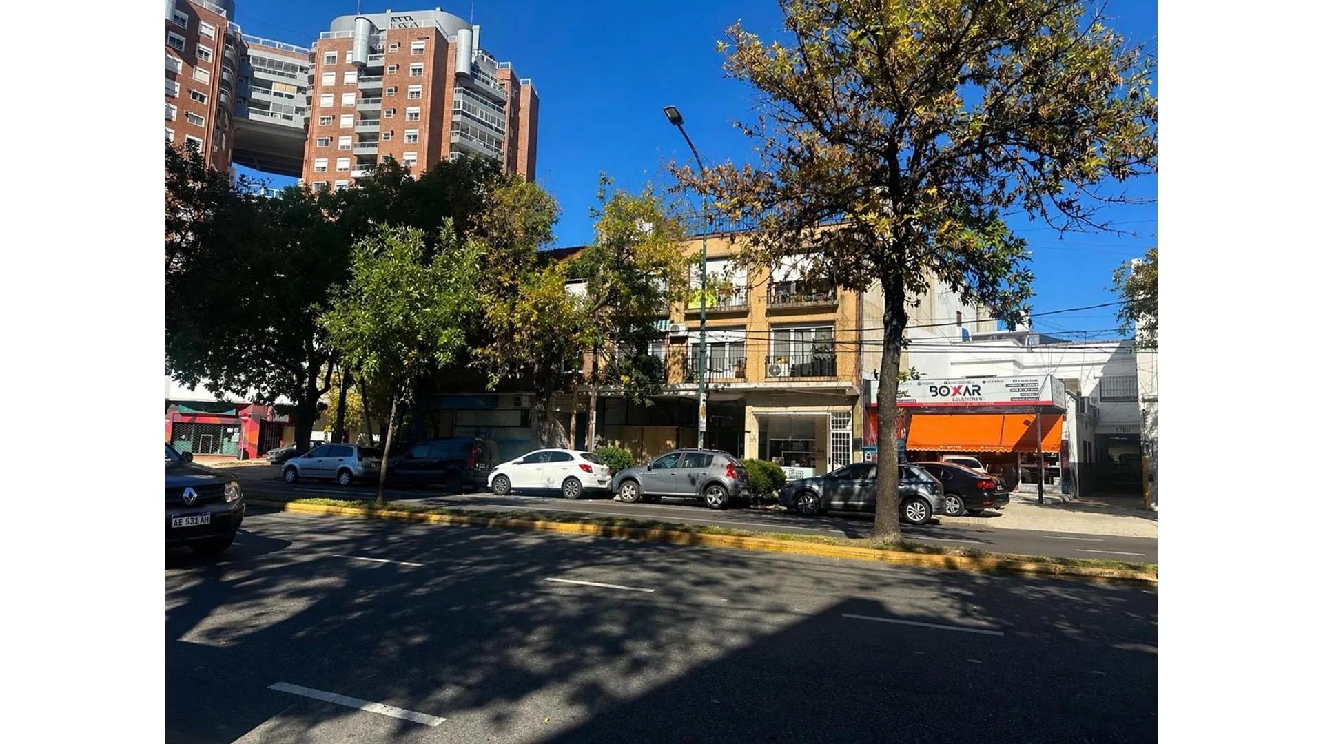 Venta Departamento 2 ambientes Beccar con Patio