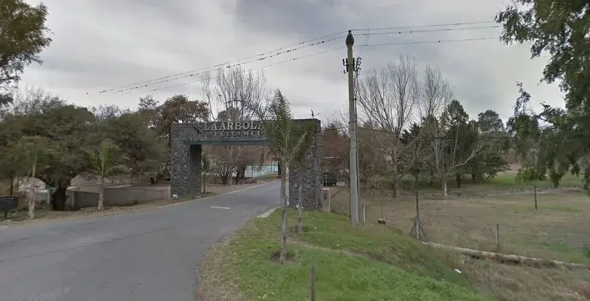 EN VENTA LOTE "LA ARBOLADA HOLLYWOOD" 1243 MTS. EXCELENTE UBICACION