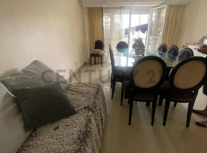 Departamento · 102m² · 4 Ambientes