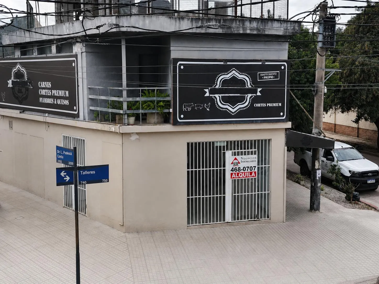ESQUINA COMERCIAL ÚNICA EN BARRIO JARDÍN  280 M2 CON GRAN VISIBILIDAD