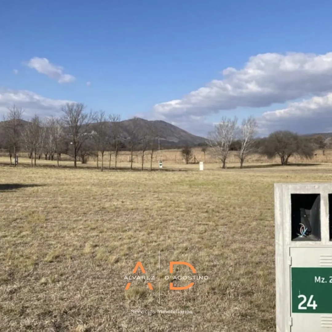 VENTA, LOTE 700m2, CARLOS PAZ GOLF COUNTRY CLUB