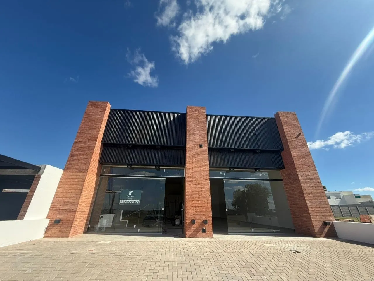 VENTA LOCAL COMERCIAL EN DOCTA - 120m2, EXCELENTE UBICACIÓN