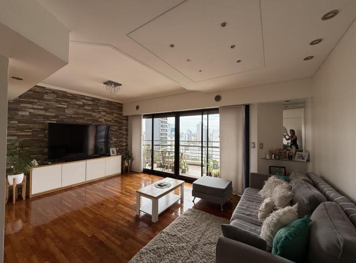 Departamento · 200m² · 5 Ambientes · 2 Cocheras