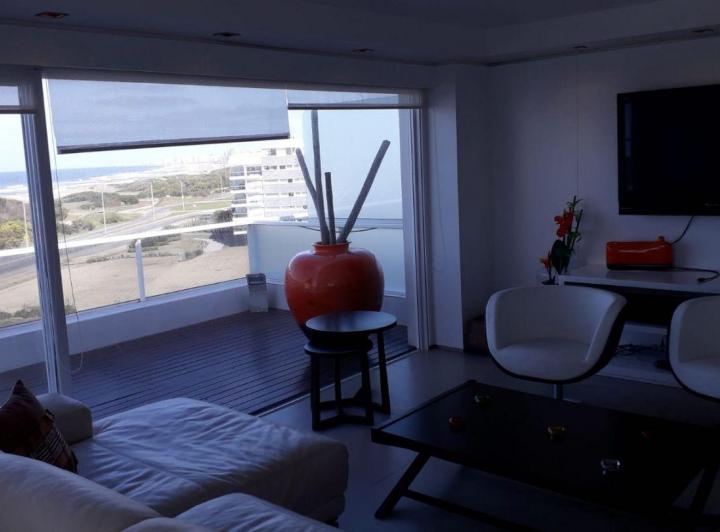 Departamento · 200m² · 5 Ambientes · 2 Cocheras