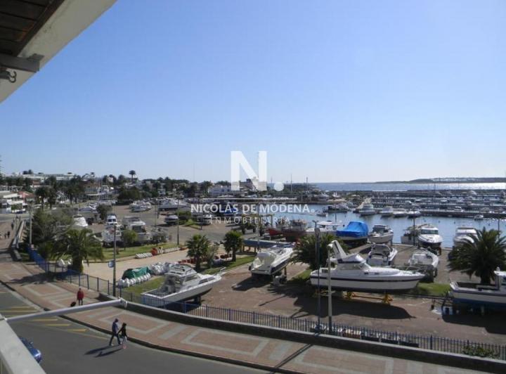 Departamento · 172m² · 5 Ambientes · 1 Cochera