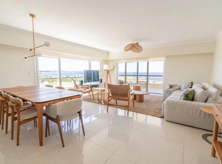 Departamento · 185m² · 4 Dormitorios · 2 Cocheras