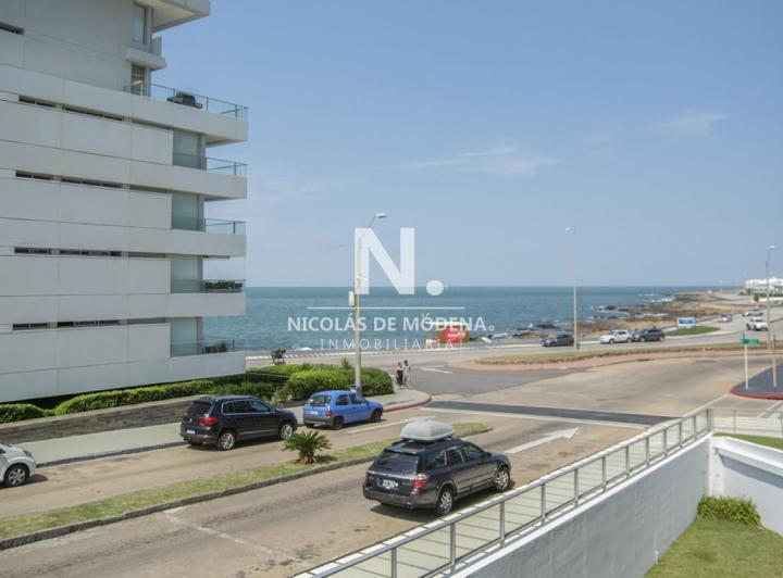 Departamento · 200m² · 5 Ambientes · 1 Cochera