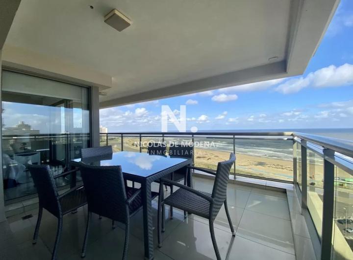 Departamento · 230m² · 5 Ambientes · 1 Cochera