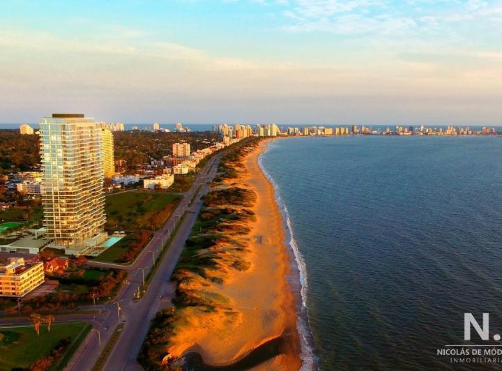 Departamento · 249m² · 5 Ambientes · 1 Cochera