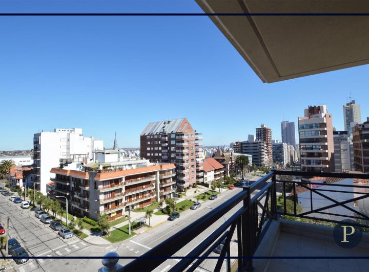 Departamento · 400m² · 6 Ambientes · 3 Cocheras