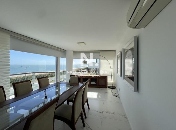 Departamento · 220m² · 5 Ambientes · 1 Cochera