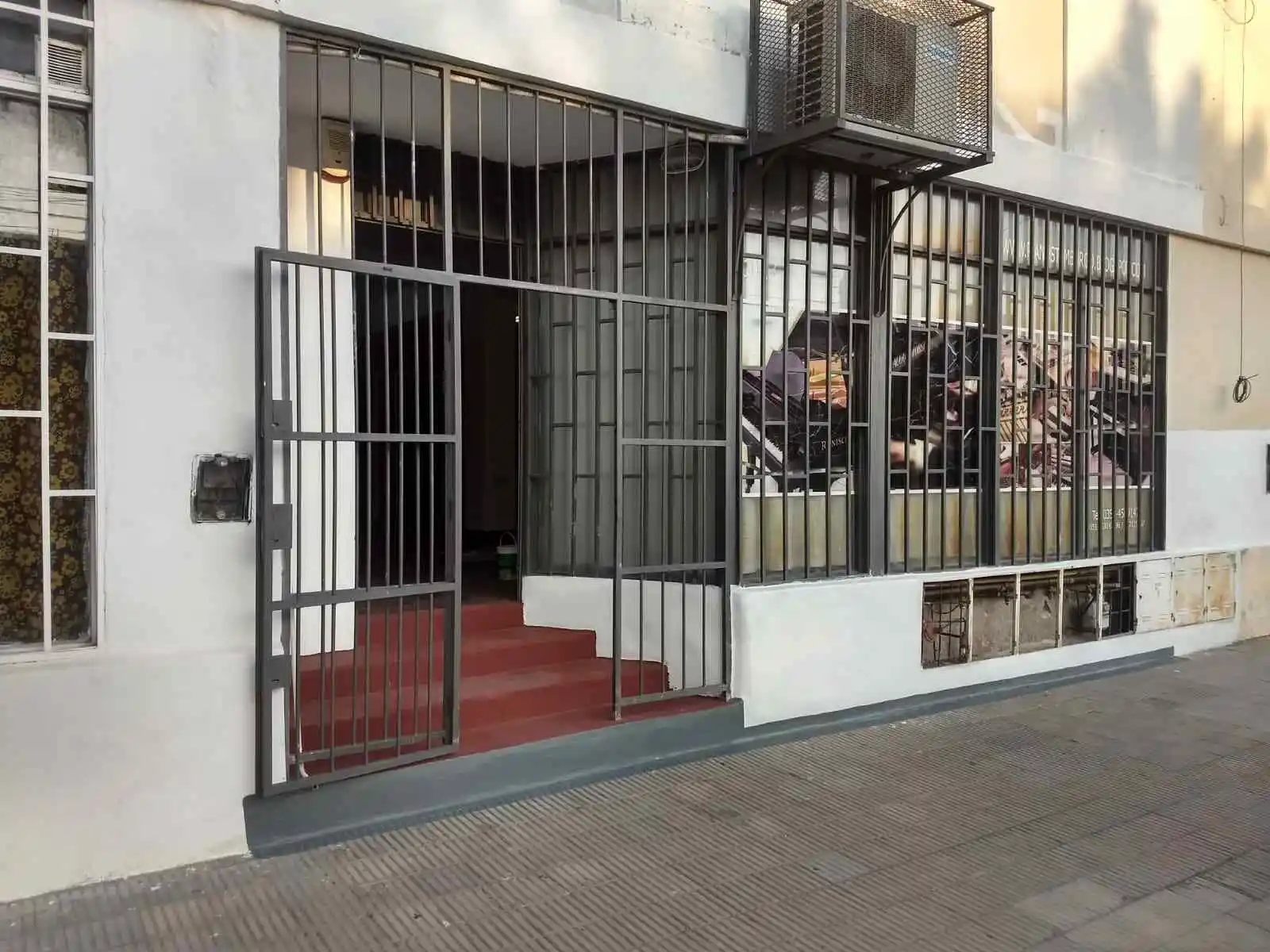 San Vicente - Local comercial - 100m2 - OPORTUNIDAD. Ag.