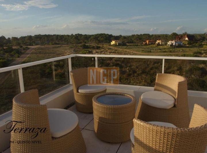 Departamento · 496m² · 6 Ambientes · 1 Cochera