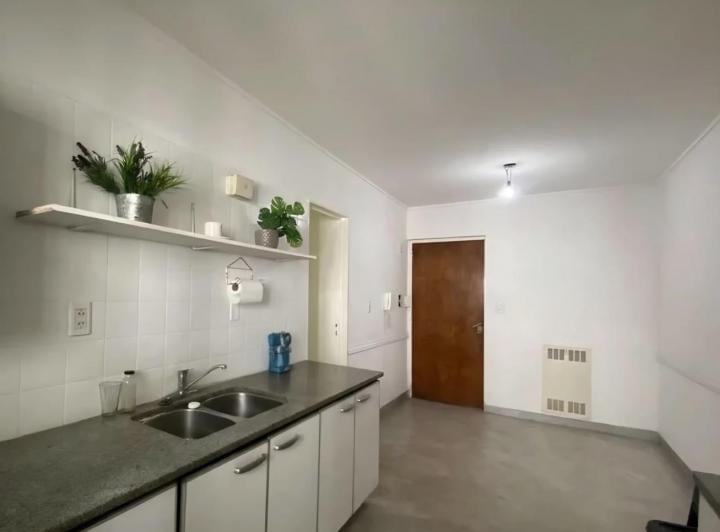 Departamento · 90m² · 5 Ambientes · 1 Cochera