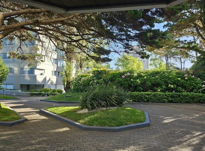 Departamento · 155m² · 4 Dormitorios · 1 Cochera