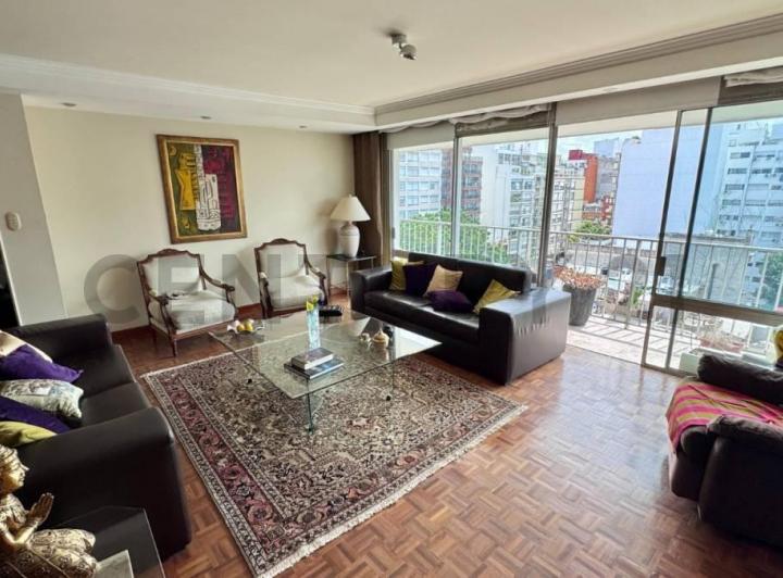Departamento · 120m² · 6 Ambientes · 1 Cochera